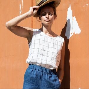 notPERFECTLINEN White Linen Sleeveless Top with Black Grid Pattern size S